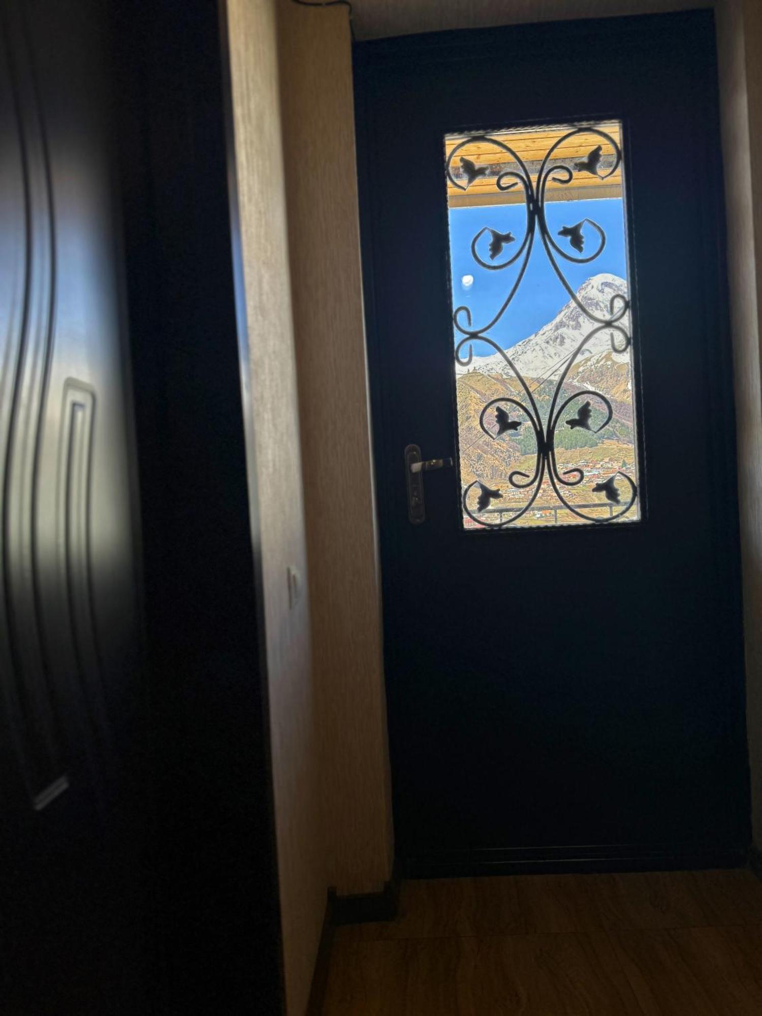 Hotel Elia Kazbegi 외부 사진