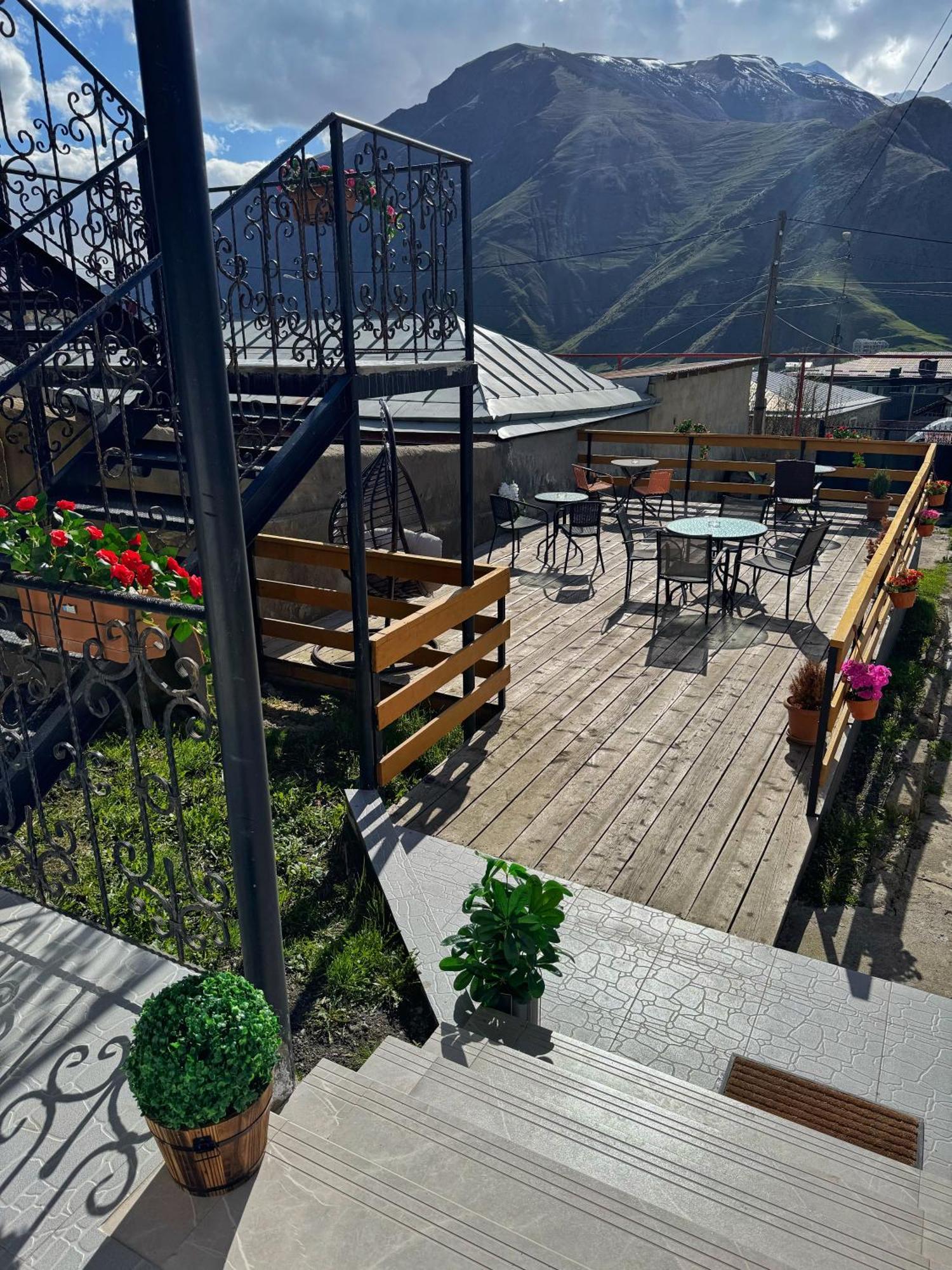 Hotel Elia Kazbegi 외부 사진